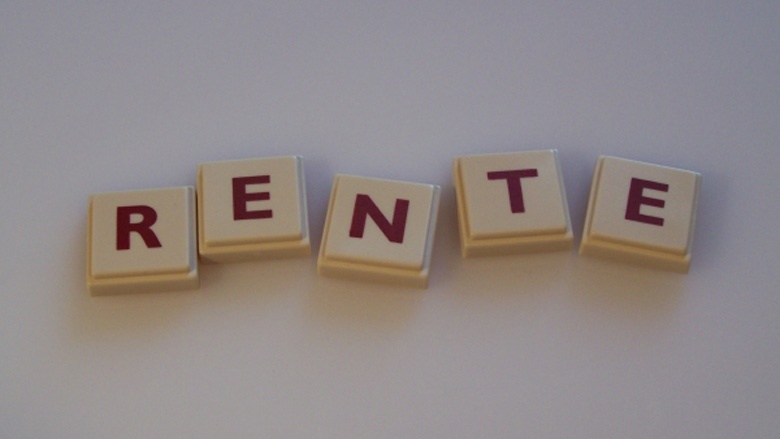 Schriftzug Rente derateru // pixelio.de Schriftzug Rente derateru // pixelio.de